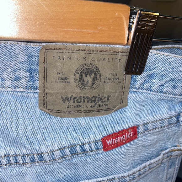 Wrangler Straight leg jeans - Picture 3 of 4